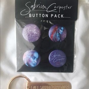 sabrina carpenter button pack + keychain